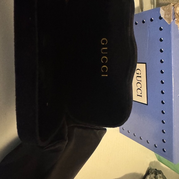 Gucci Pink Sunglasses with bag and case. main image 4